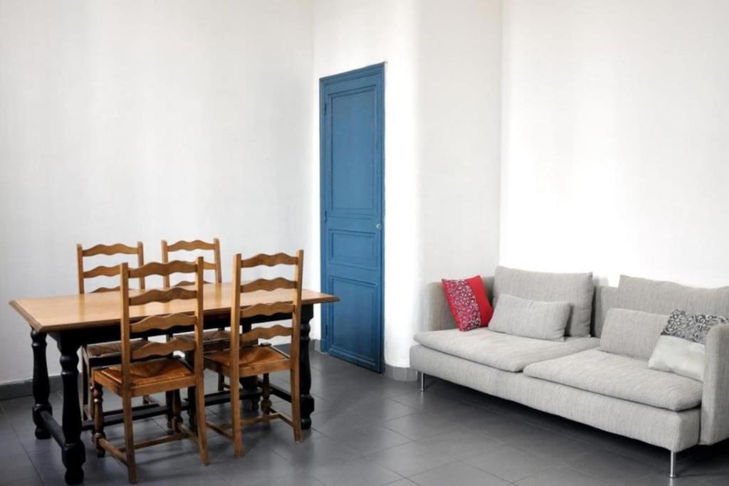 Spacieux T4 Avec Cours Privee Apartment *